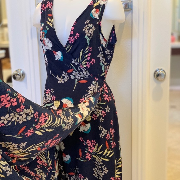 Dress - Picture 4 of 6